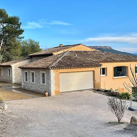 Villa Lumineuse Avec Piscine Clim 1Ere Etage Vue Panoramique Sur Les Montagnes Sur Le Site De La Sainte-Victoire Le Tholonet Exteriör bild