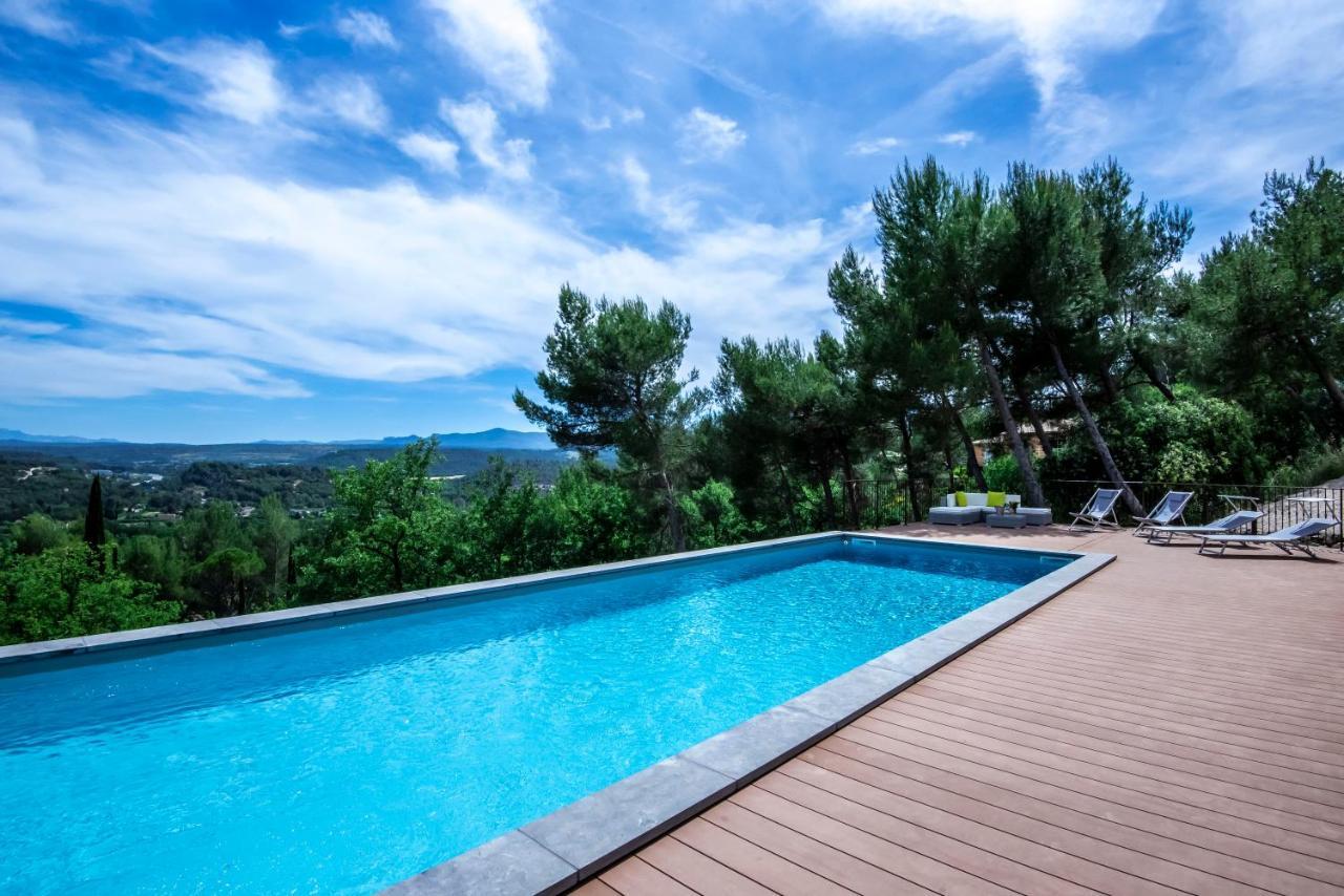 Villa Lumineuse Avec Piscine Clim 1Ere Etage Vue Panoramique Sur Les Montagnes Sur Le Site De La Sainte-Victoire Le Tholonet Exteriör bild