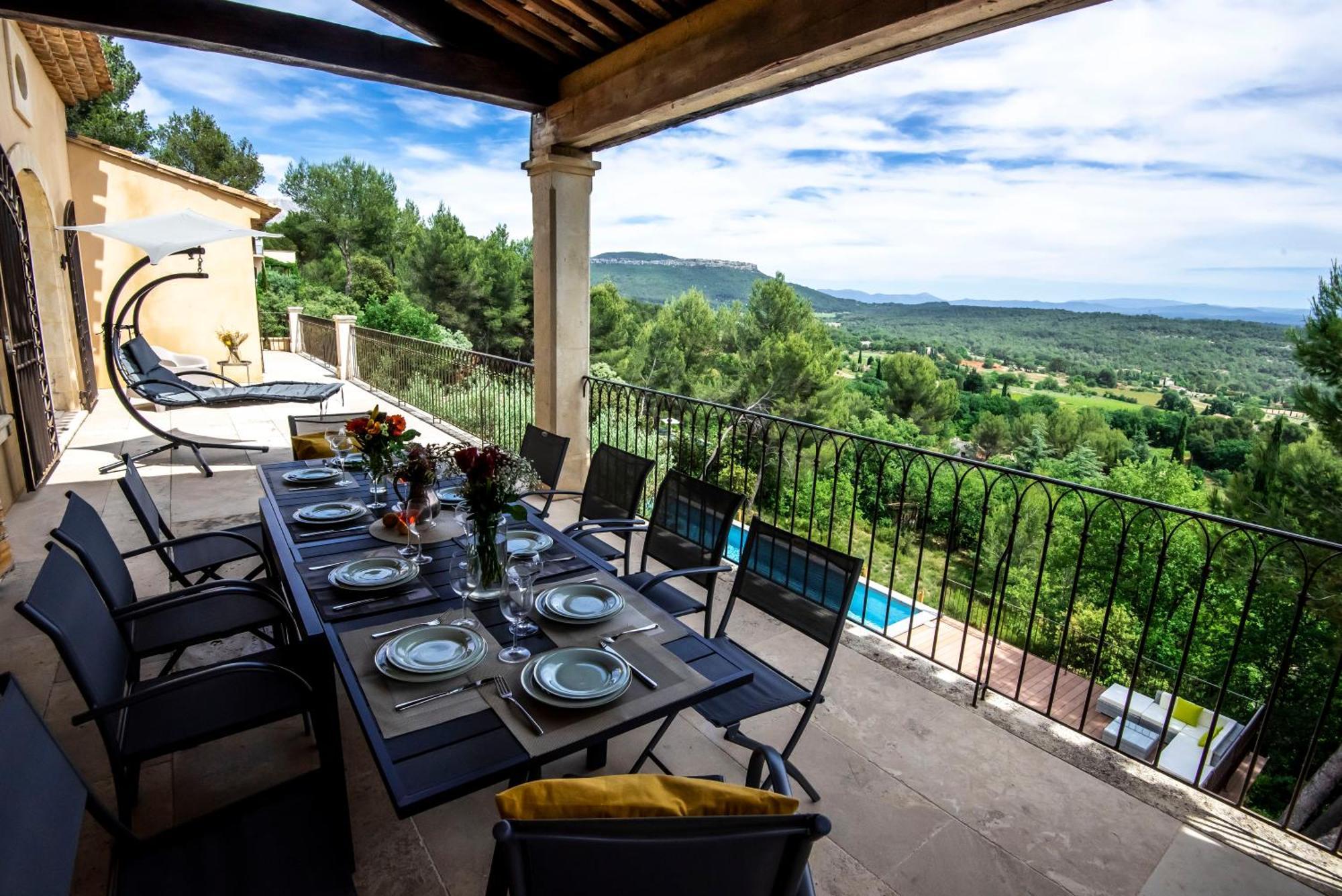 Villa Lumineuse Avec Piscine Clim 1Ere Etage Vue Panoramique Sur Les Montagnes Sur Le Site De La Sainte-Victoire Le Tholonet Exteriör bild